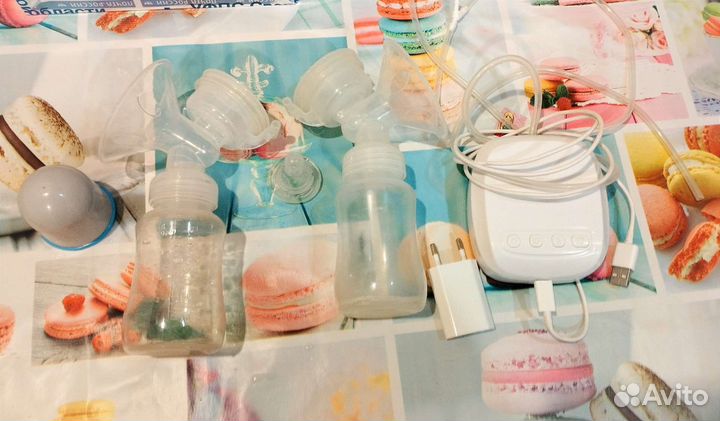 Молокоотсос электрический и пакеты для заморозки