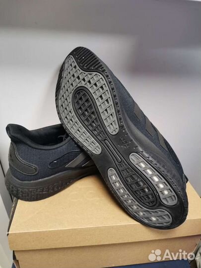 Кроссовки Adidas supernova