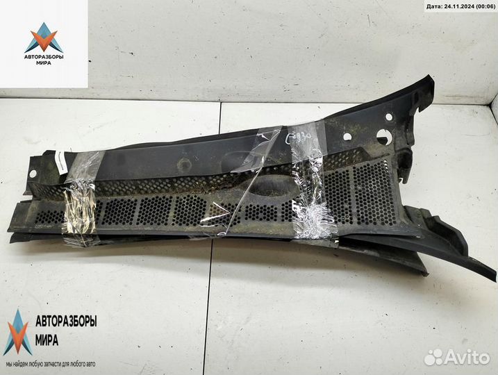 Дождевик Volkswagen Golf 3 1995 1H1819416B