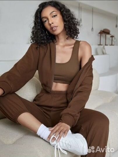 Костюм спортивный тройка женский