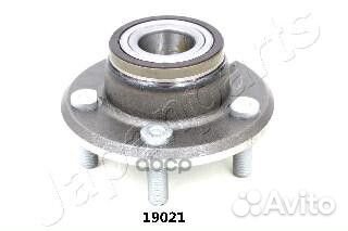 Ступица с подшипником chrysler 300C 04- передн