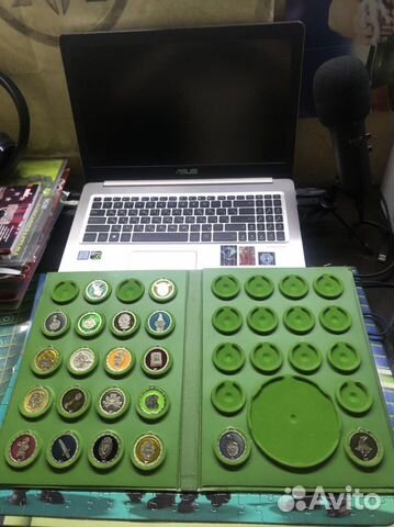 Медальоны и альбом Шрэк, Шрек