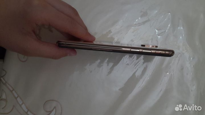 iPhone Xs, 256 ГБ