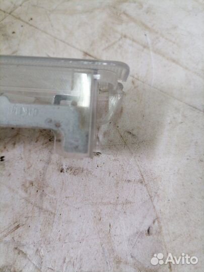 Плафон подсветки багажника задний Hyundai Solaris