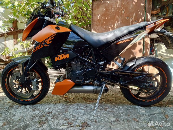 KTM 690 Duke