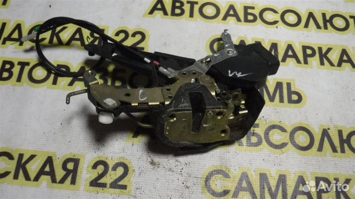 Замок двери задней левой Toyota RAV4 (XA20) 2000