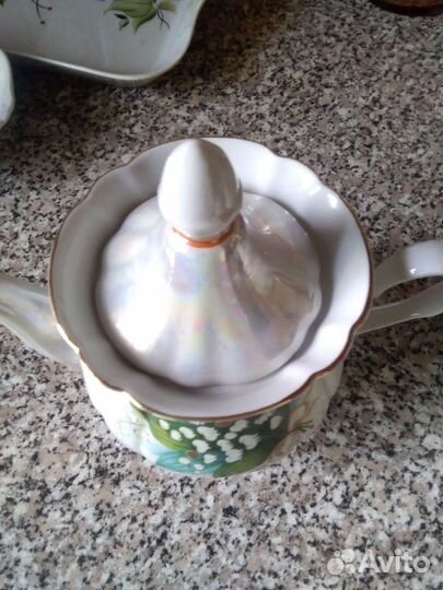 Предметы от чайного сервиза