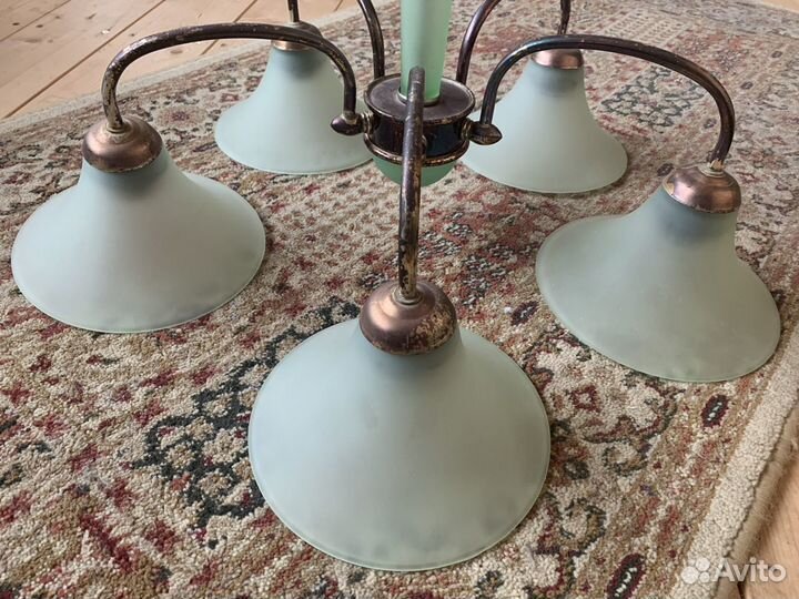 Люстра стеклянная