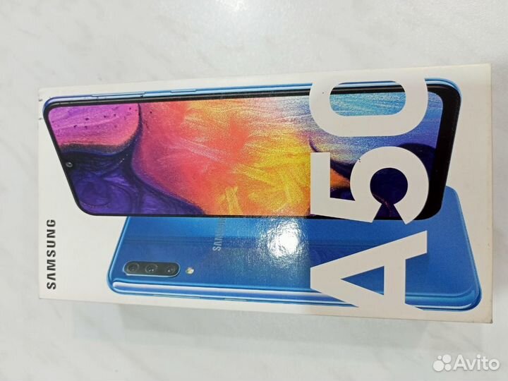 Samsung Galaxy A50, 4/128 ГБ