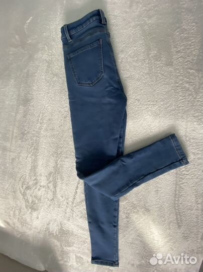 Джинсы женские