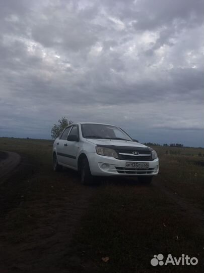 Курьер на своем автомобиле