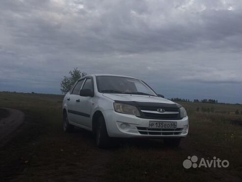 Курьер на своем автомобиле