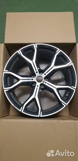 Литой диск BMW Y-Spoke 741m 10,5J x 21 et43 30 R21