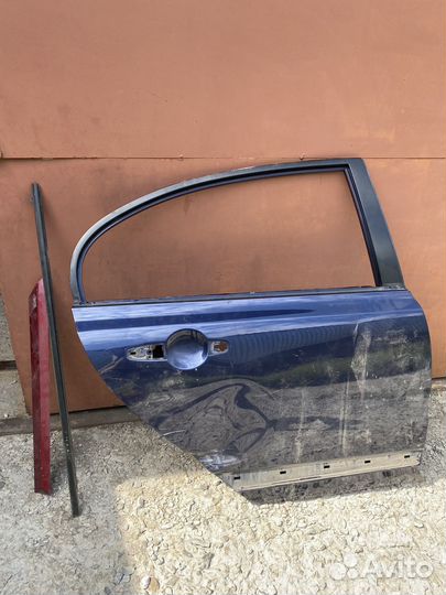 Дверь honda civic 4d задняя правая