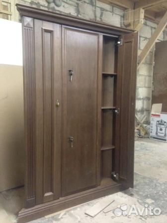 Оружейный сейф на 8 стволов в дереве 