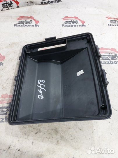 Крышка блока предохранителей Mercedes Vito W639