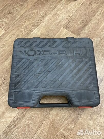 Шуруповерт интерскол