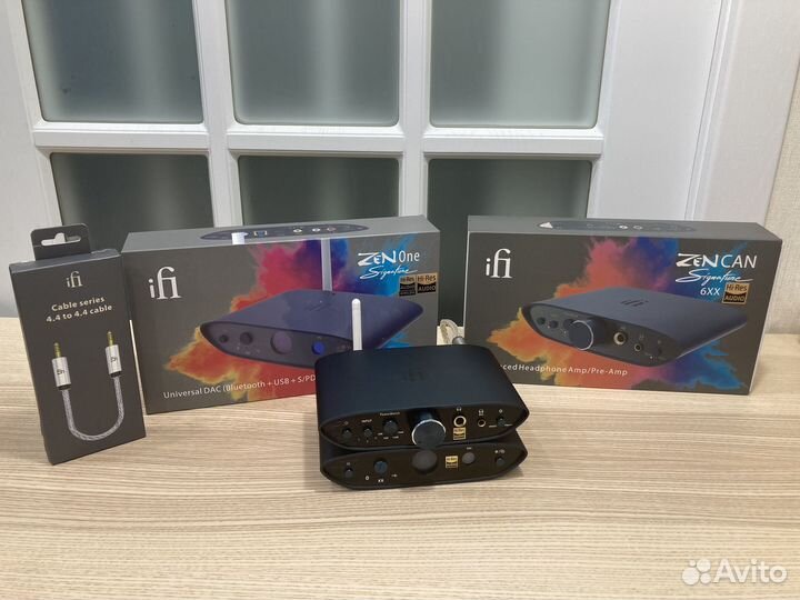 Цап + усилитель iFi audio ZEN Signature Blue