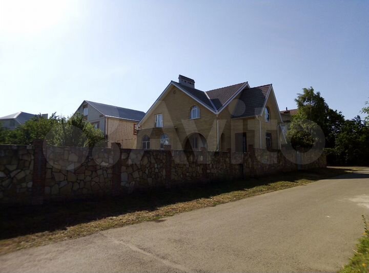 Дом 500 м² на участке 10 сот.