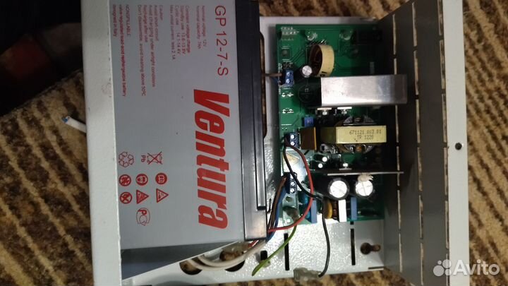 Блок бесперебойного питания