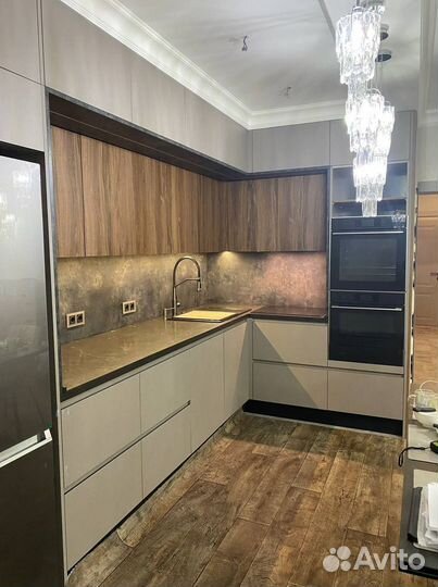 Кухни с барной стойкой
