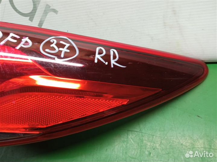 Стоп-сигнал задний правый Mazda Atenza GJ2FP