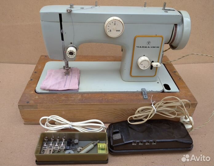 Швейная машина Чайка 132М