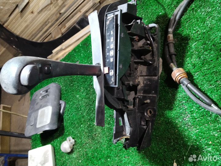 Селектор АКПП, и тросик АКПП Ниссан Максима а32