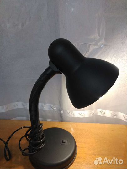 Лампа настольная