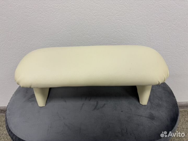 Подставка для рук маникюрная