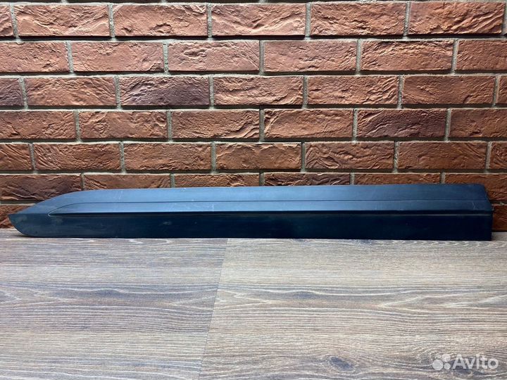 Накладка двери передней левой Kia Carnival 2020+