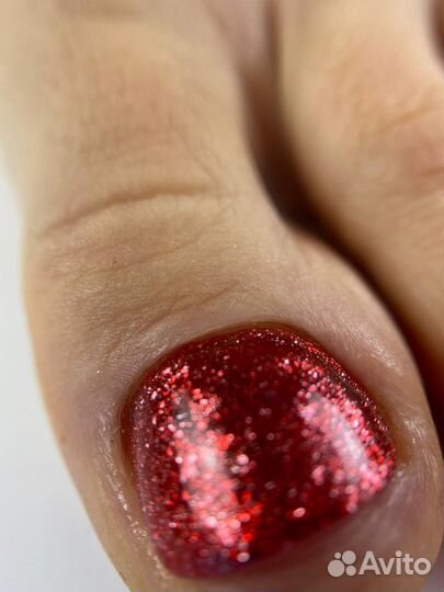 Маникюр и педикюр