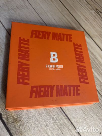 Палетка теней beauty bay fiery matte