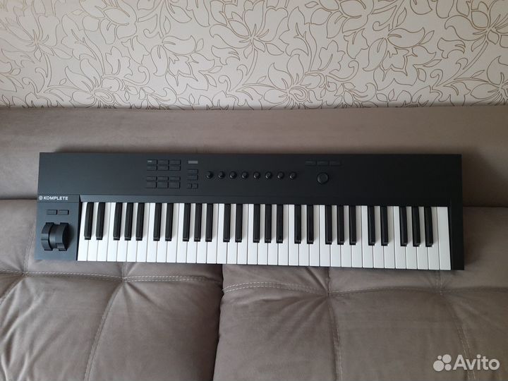 Native Instruments komplete kontrol A61