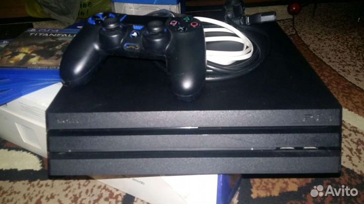 Продам Sony PlayStation 4 Pro 1tб PS4