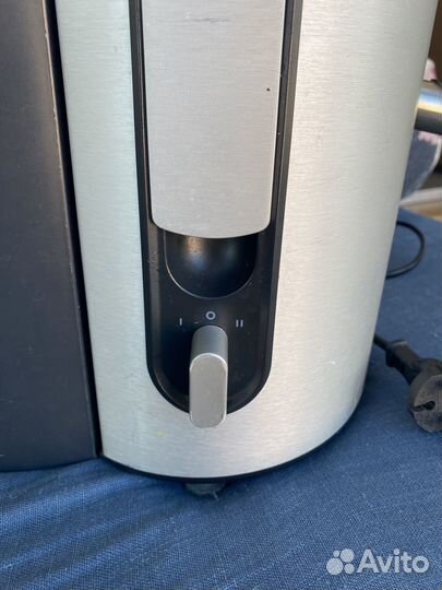 Центробежная соковыжималка Philips HR 1861