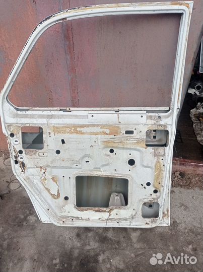 Дверь задняя левая газ 2410