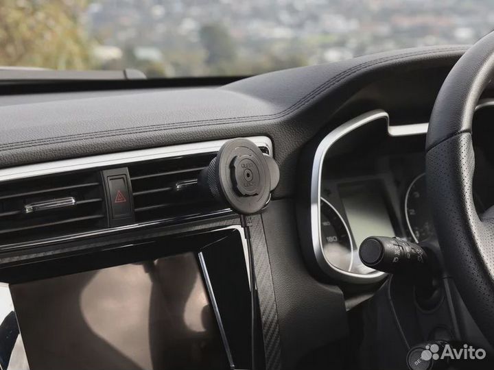 Беспроводная зарядка для крепежа Quad Lock с магни