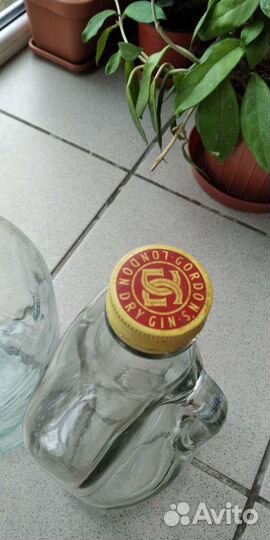 Банка со стеклянной крышкой,бутылки стеклянные