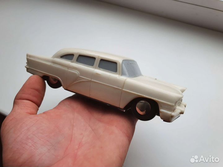 Модель автомобиля газ 13 чайка