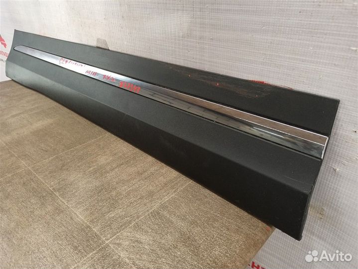 Накладка двери передней левой Mercedes GLA с 2019