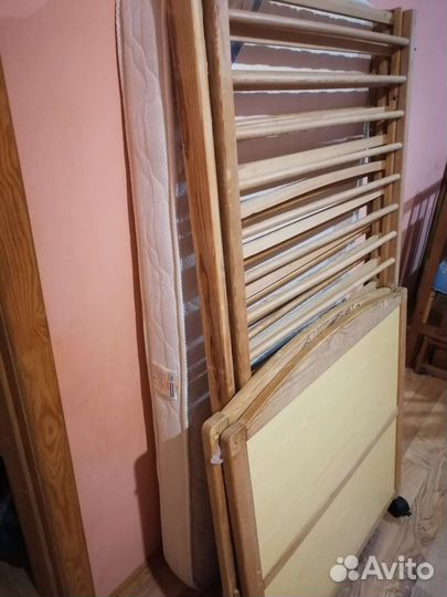 Детская кровать от 3 лет с матрасом бу