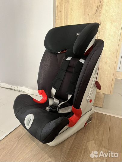 Автокресло romer advansafix rm