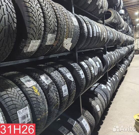 Bridgestone Blizzak Revo1 215/60 R17 96L