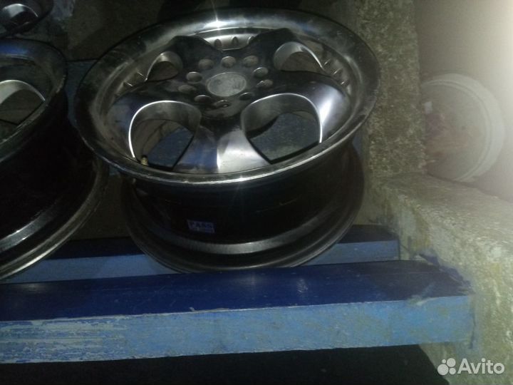 Продам литье racing wheels