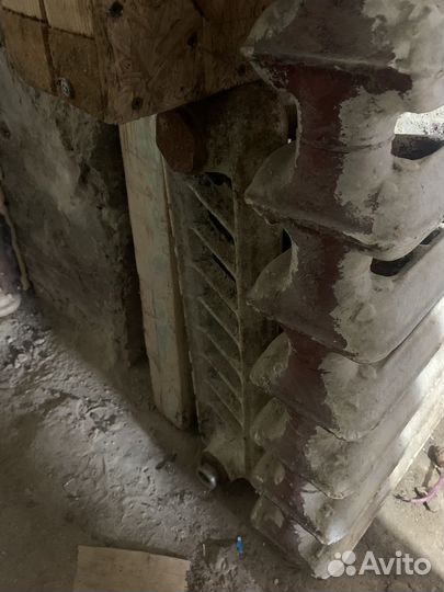 Батарея чугунная