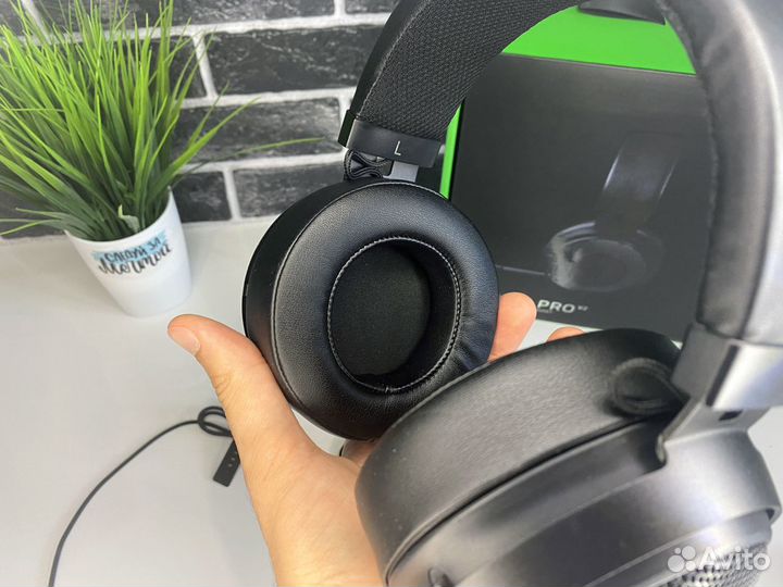 Игровая гарнитура Razer Kraken PRO v2 (новые)