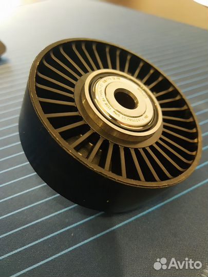 Ролик обводной BMW X5 E70