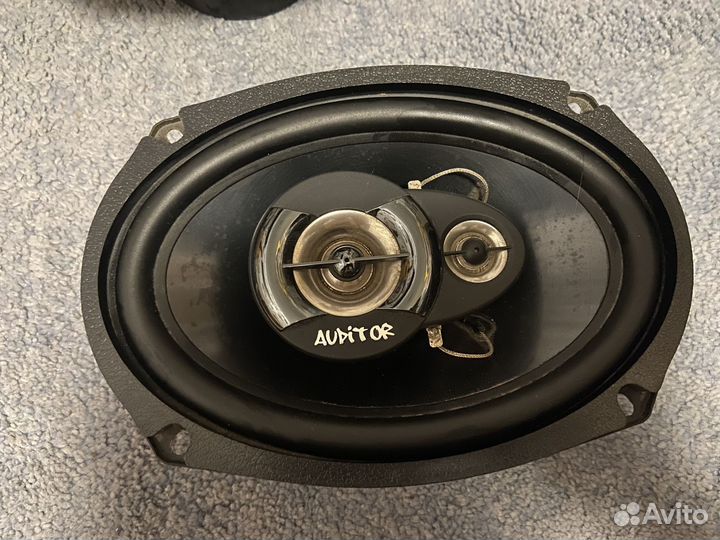 Колонки в автомобиль