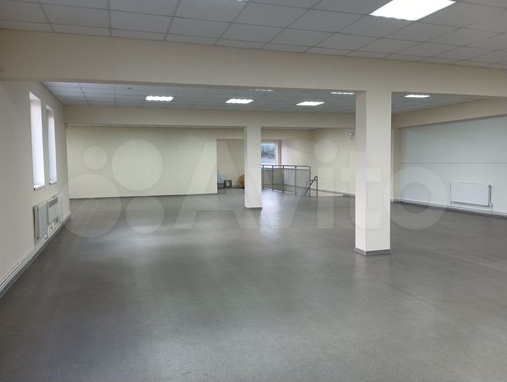 Свободного назначения, 275+86 м² общ.361м.кв